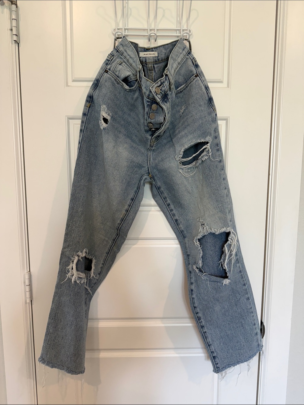 PacSun Light Wash Distressed Boyfriend Jeans